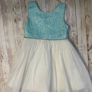🍁 Sale 2x$20 American princess sz 6 girls dress with rhinestone